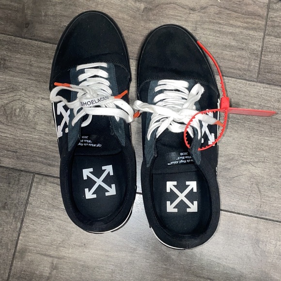 Off-white sneakers - Picture 2 of 7